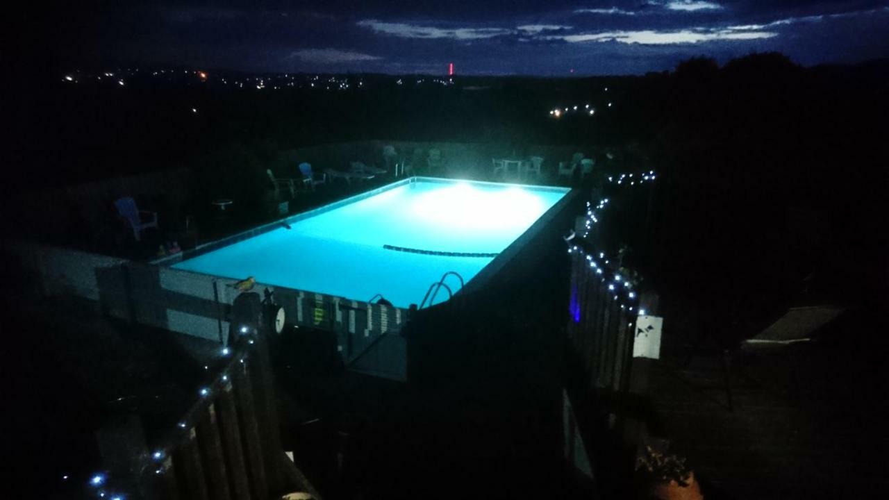 Sandown Manor Экстерьер фото